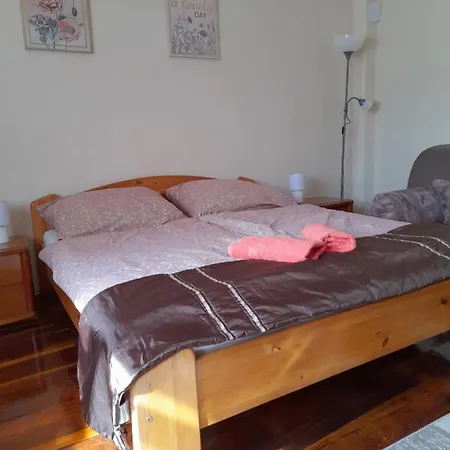 Casa de Férias Börzsöny Aranya
