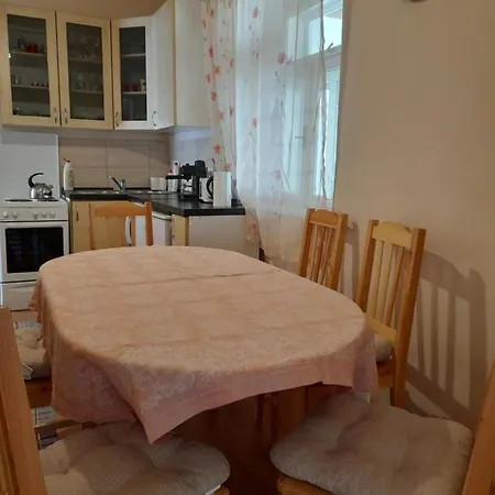 Casa de Férias Börzsöny Aranya *