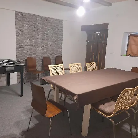 Casa de Férias Börzsöny Aranya *